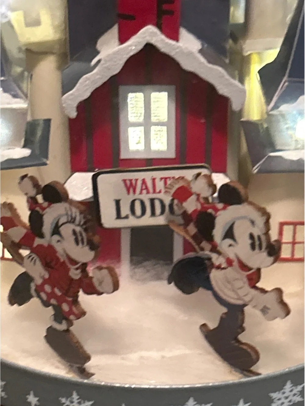 Disney Mickey and Minnie Mouse Light-Up Winter Lodge Figurine